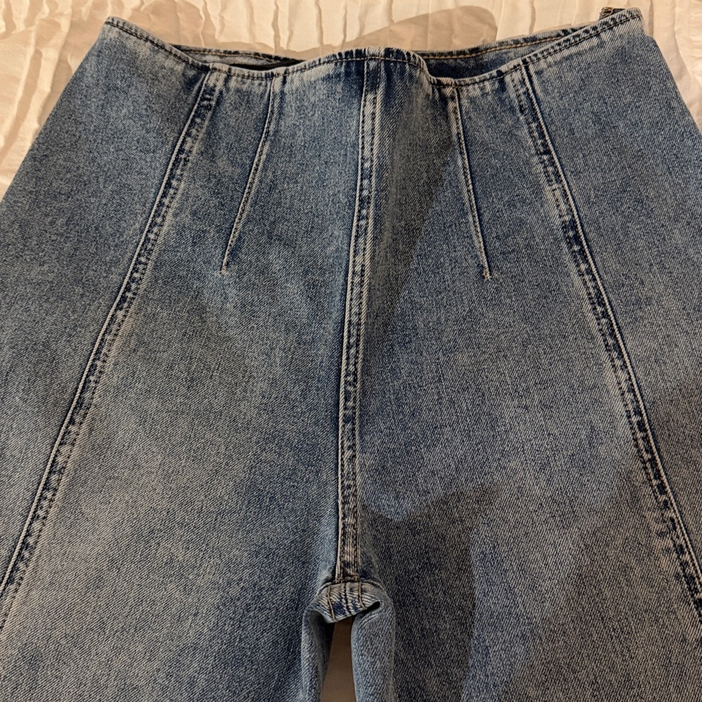 White House Black Market Women’s Extra High-Rise Wide Leg Cropped Jeans Size 4 - Picture 4 of 7